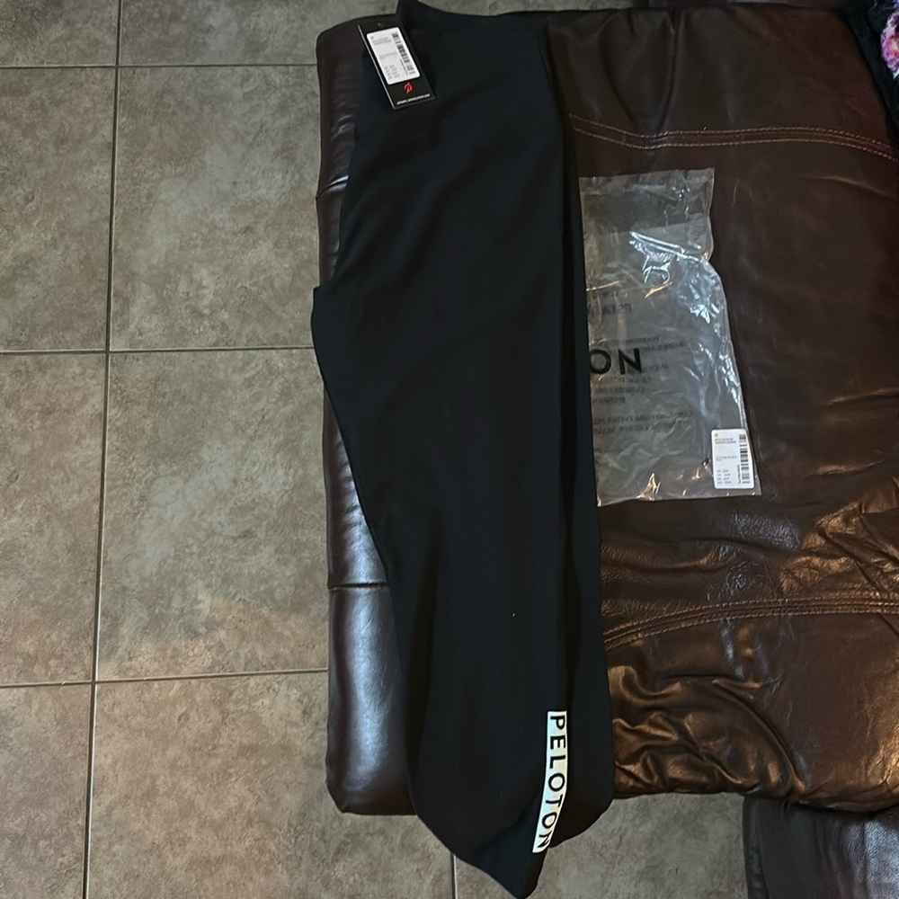 NWT Peloton cadence legging, black, size xl